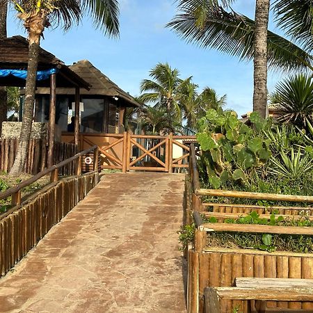 Flat Guarajuba 4 Quartos Terreo A Beira Mar - Pe Na Areia - Governanca Com Arrumadeira E Wi Fi Inclusos Camassari Extérieur photo
