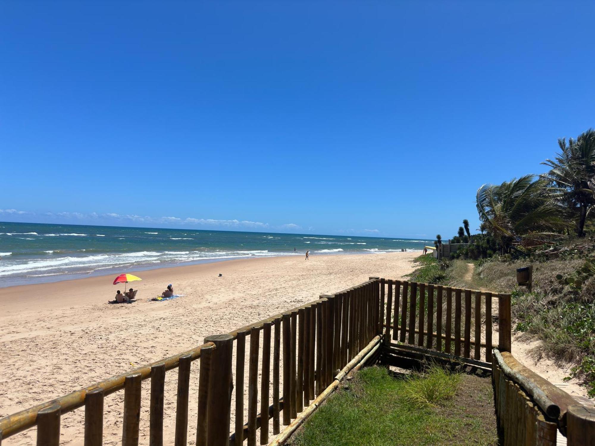 Flat Guarajuba 4 Quartos Terreo A Beira Mar - Pe Na Areia - Governanca Com Arrumadeira E Wi Fi Inclusos Camassari Extérieur photo